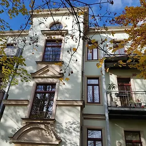 Stilvolle 1-raum-wohnung Zentral, Ruhig Gelegen Apartment